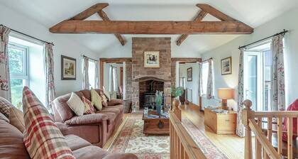 3 bedroom accommodation in Scaleby, near Brampton