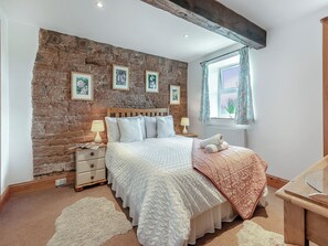 3 bedrooms, free WiFi, bed sheets
