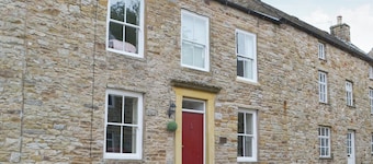 2 bedroom accommodation in Alston