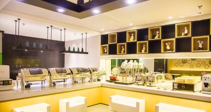 Magnolia Guilin Yangshuo West Street Hotel