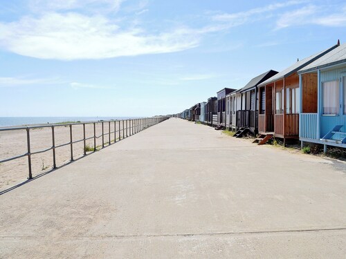 Great location for a small family holiday, close to the sea and sandy beaches.