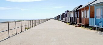 Great location for a small family holiday, close to the sea and sandy beaches.