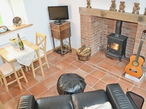 Fireplace - 1 bedroom accommodation in Bitterley, near Ludlow (Bitterley, near Ludlow)