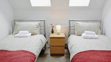 2 chambres, Wi-Fi gratuit, draps fournis