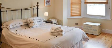 2 habitaciones, wifi gratis y ropa de cama