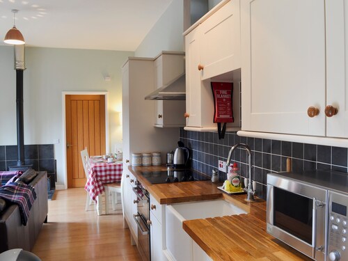 2 bedroom accommodation in Martin, Fordingbridge