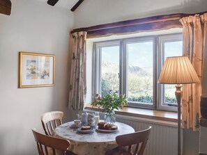 Dining - 2 bedroom accommodation in Conistone with Kilnsey, Grassington (Conistone with Kilnsey, Grassington)
