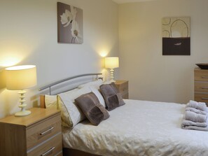 4 habitaciones, wifi gratis y ropa de cama 