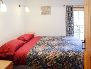 3 bedrooms, free WiFi, bed sheets - 3 bedroom accommodation in John O&rsquo; Groats (John O&rsquo; Groats)
