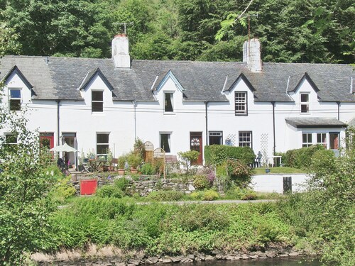 15 Cairnbaan Cottage