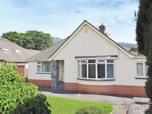 Exterior - Modern detached bungalow in super location. (Keswick)