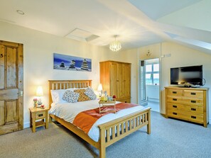 5 bedrooms, free WiFi, bed sheets - 5 bedroom accommodation in Sea Palling (Sea Palling)