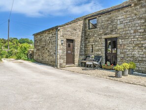 Terrace/patio - 2 bedroom accommodation in Hebden, near Skipton (Hebden, near Skipton)