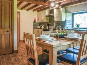 Dining - 2 bedroom accommodation in Hebden, near Skipton (Hebden, near Skipton)