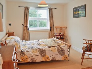 3 bedrooms, free WiFi, bed sheets