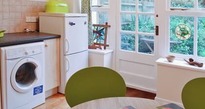 3 bedroom accommodation in Fordingbridge