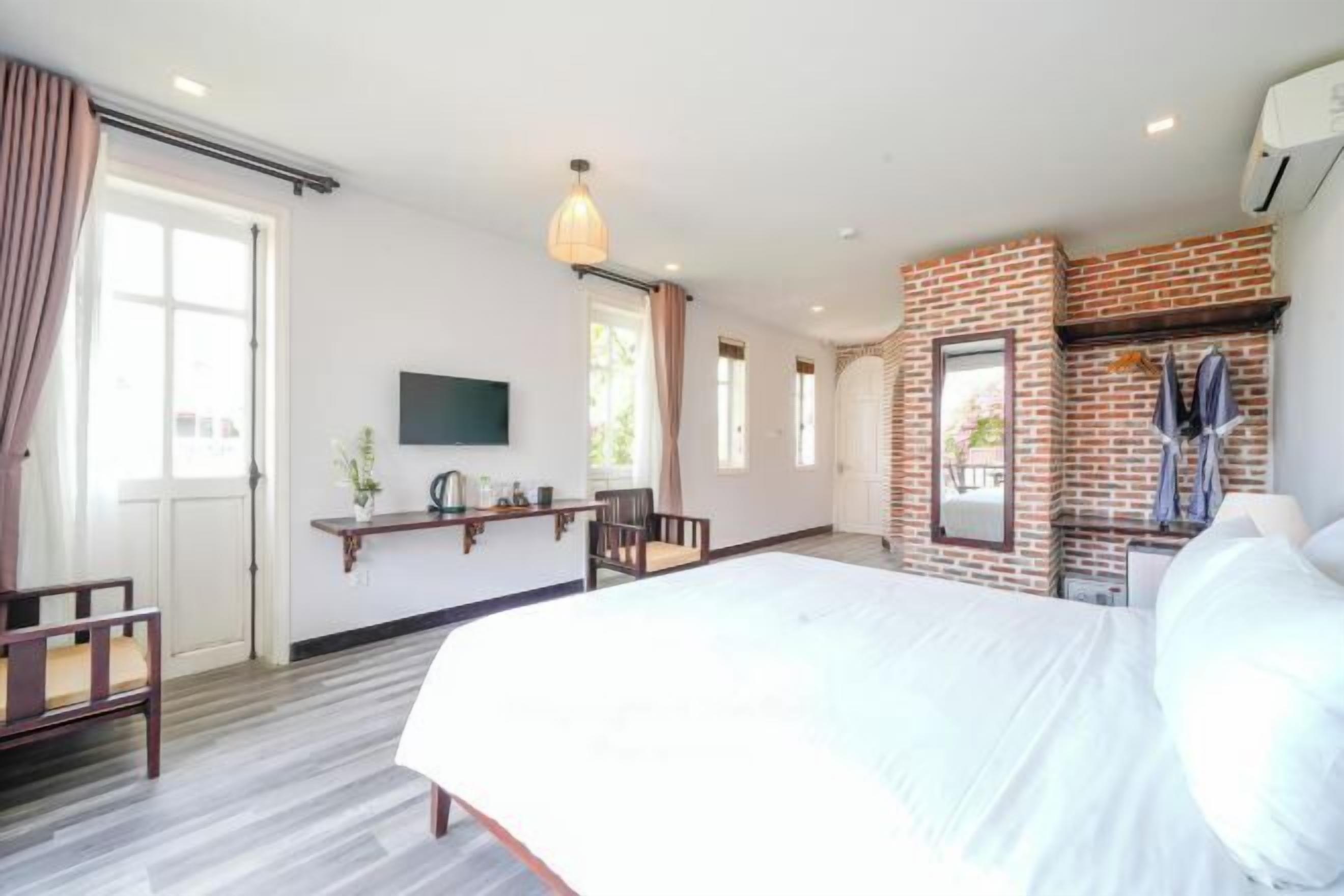 Ropa de cama de alta calidad, minibar y escritorio 