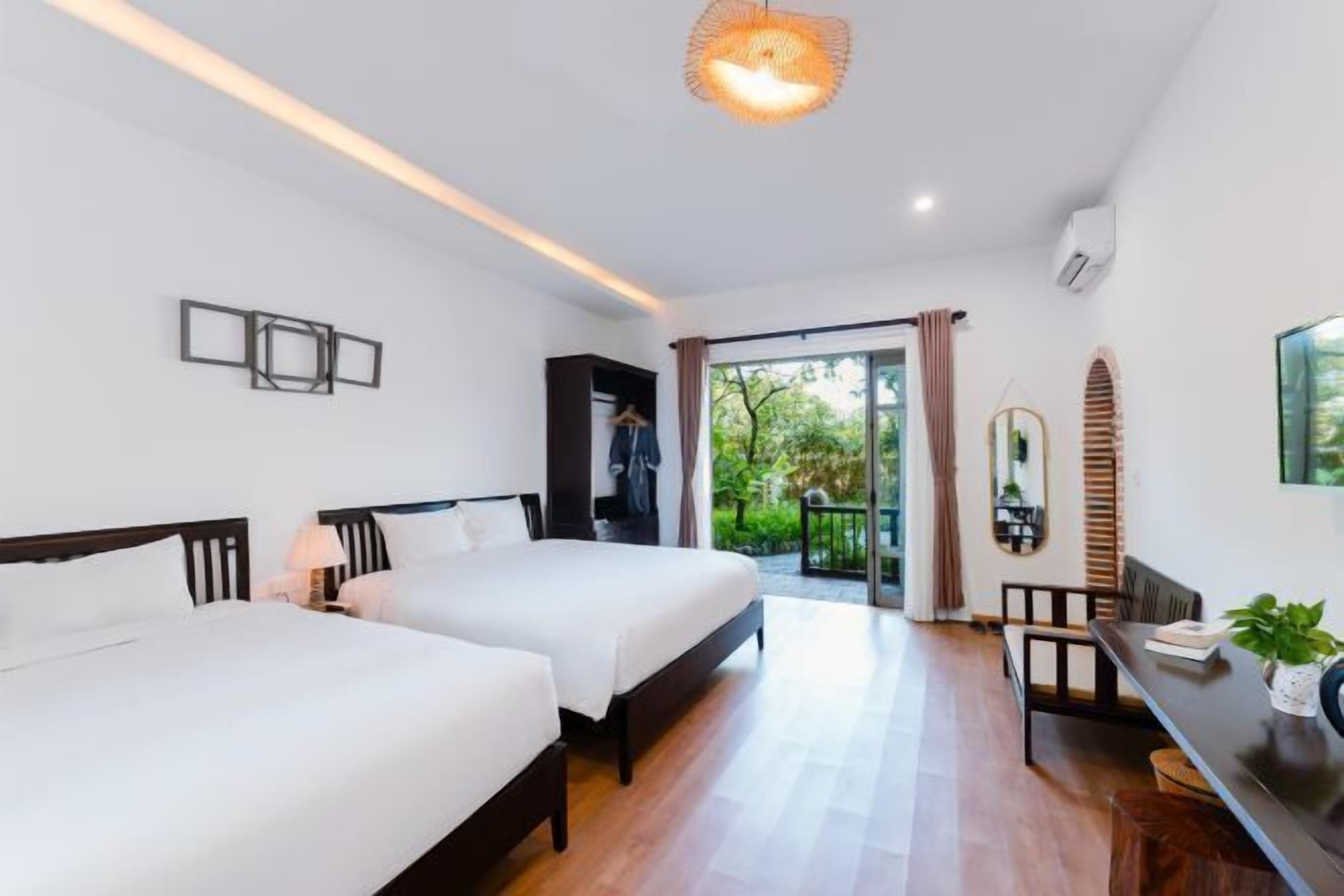 Ropa de cama de alta calidad, minibar y escritorio 