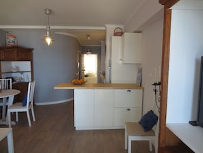 Apartment, 1 Bedroom, Terrace, Sea View (Barreirinha I) | Living room