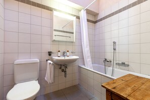 Bathtub, hair dryer