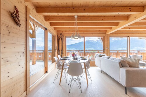 Touti LUXURY & NEW BUILD chalet 10 pers