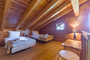 5 bedrooms, free WiFi, bed sheets
