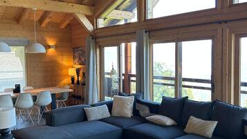 Télévision, cheminée