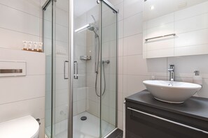 Bathtub, hair dryer