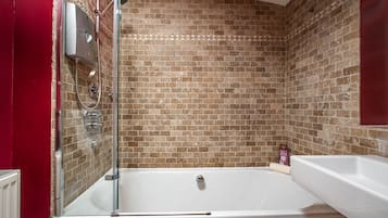 Comfort Cottage, Garden View | Bathroom shower