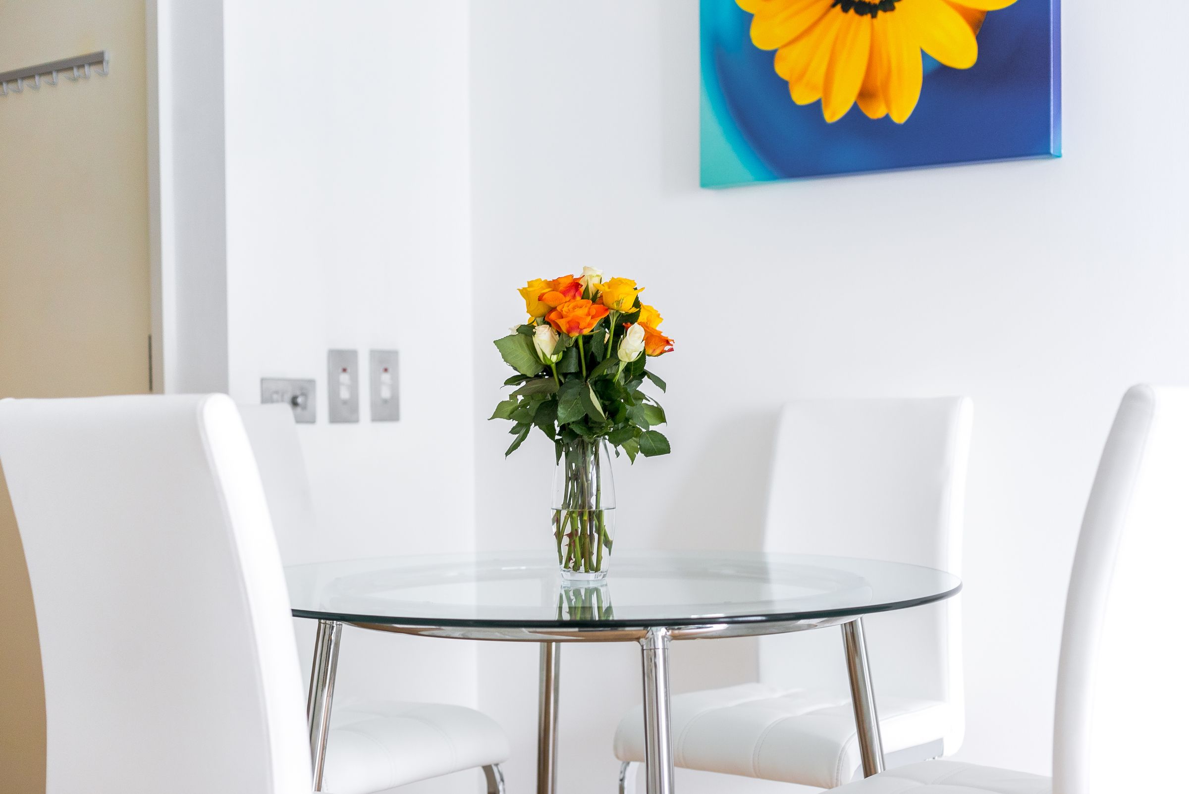 Apartamento urbano, várias camas, para não fumantes | Opções para refeição no quarto