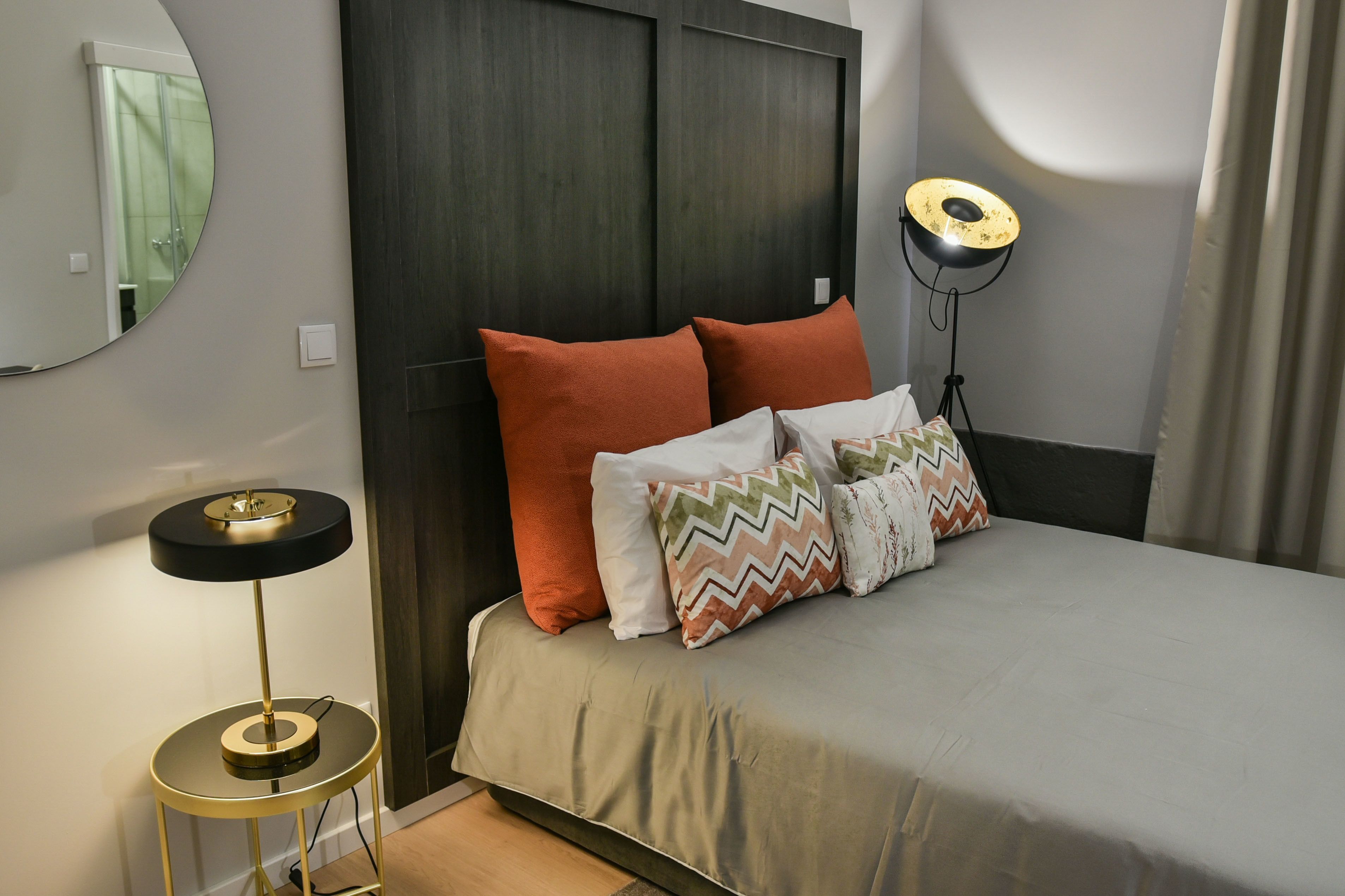 double room | desk, blackout curtains, free cots/infant beds, free wifi