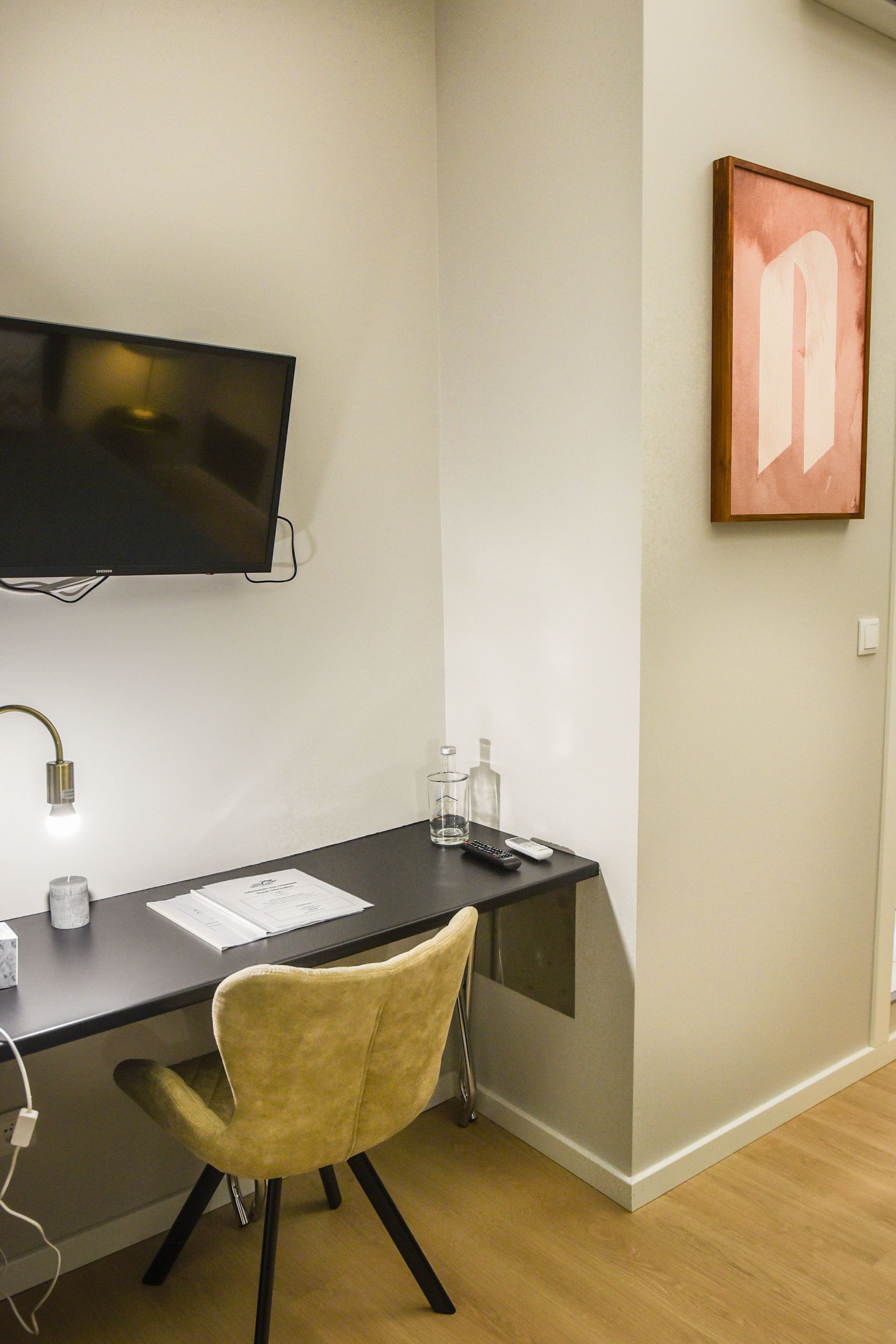 double room | desk, blackout curtains, free cots/infant beds, free wifi