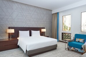 Premium bedding, pillow-top beds, minibar, in-room safe