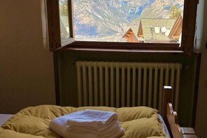 Schreibtisch, kostenloses WLAN, Bettwäsche