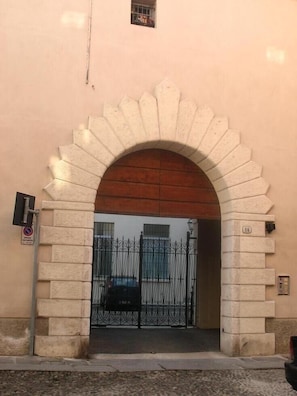 Entrada de la propiedad