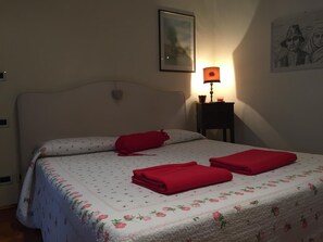 Iron/ironing board, free cribs/infant beds, free WiFi, bed sheets - A Casa di Andrea Bed & Breakfast (Mantua)