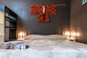 مكواة/لوح كي وأسرّة أطفال/رضّع (مجانًا) وواي فاي مجانًا وملاءات أسرّة