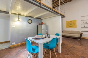 Apartment | In-room dining