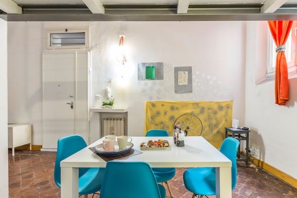 Apartment | In-room dining