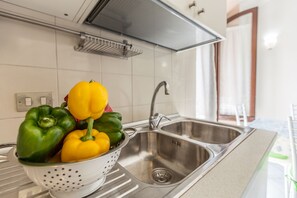 Căn hộ, 2 phòng ngủ | Bếp riêng | Tủ lạnh, lò nướng, bếp nấu, dụng cụ nấu nướng/bát dĩa/dao nĩa 