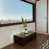 Suite Confort, 1 cama doble, vistas al mar | Decoración individual, tabla de planchar con plancha, wifi gratis