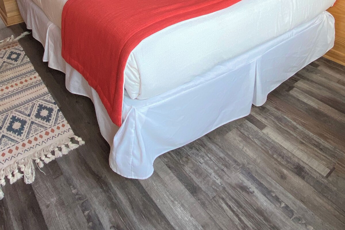 Comfort Studio Suite | Premium bedding, Select Comfort beds, iron/ironing board (on request)