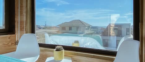Premium Studio Suite | Individually decorated, iron/ironing board, free WiFi, bed sheets