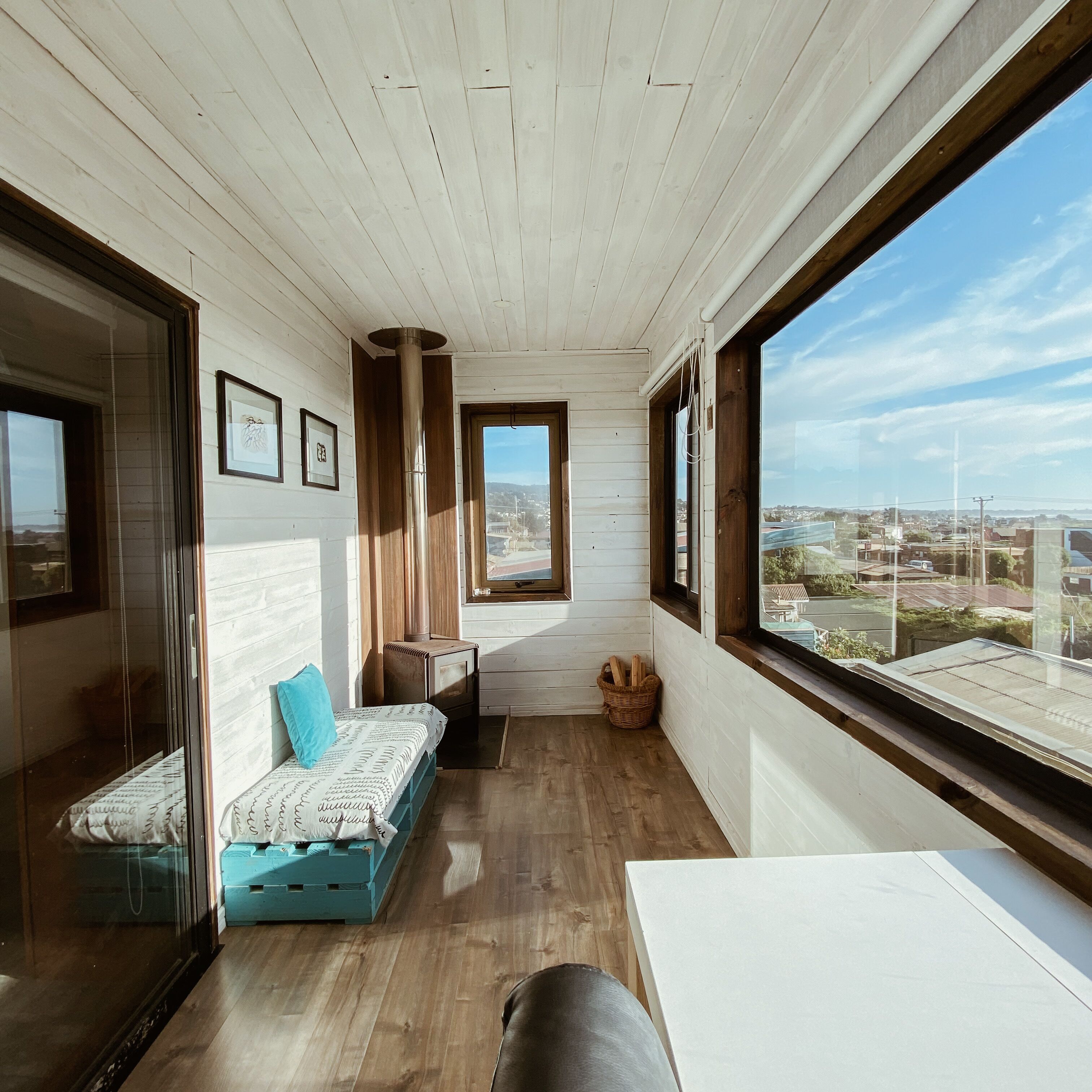 Comfort Suite, 1 Double Bed, Sea View | Individually decorated, iron/ironing board, free WiFi, bed sheets