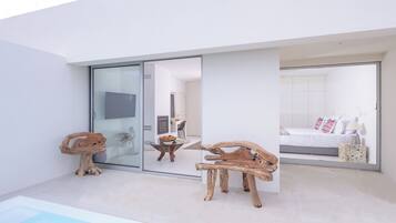Loft, Sea View | 1 bedroom, hypo-allergenic bedding, pillow-top beds, in-room safe