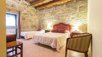 Comfort Double Room, 1 Double Bed (C) | Bed sheets, wheelchair access