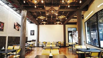 Daily local cuisine breakfast (IDR 100000 per person)