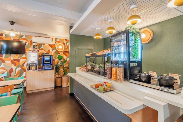 Desayuno buffet todos los días (con cargo)