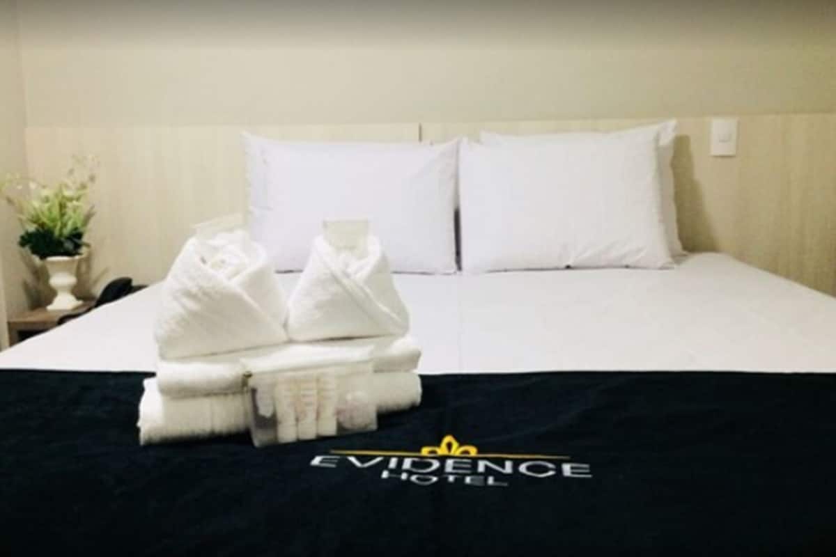 Double or Twin Room, 2 Twin Beds, Accessible, River View | Minibar, individually furnished, desk, blackout drapes