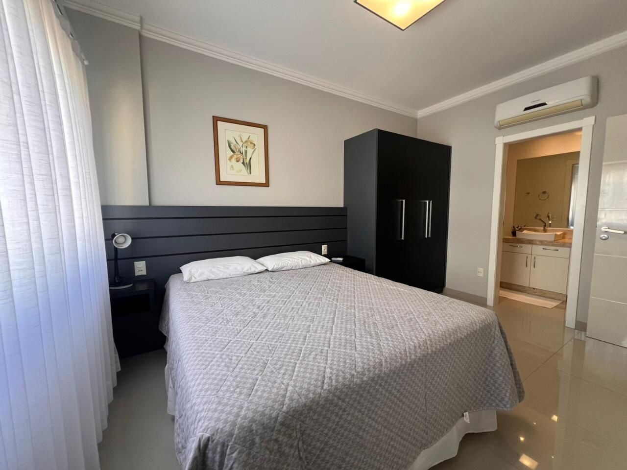 Appartement | Verduisterende gordijnen, een strijkplank/strijkijzer, gratis wifi